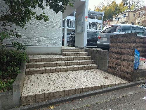 13/20 エントランス