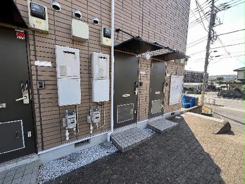 13/17 エントランス