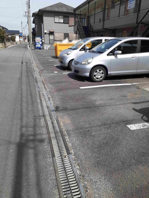 14/23 駐車場