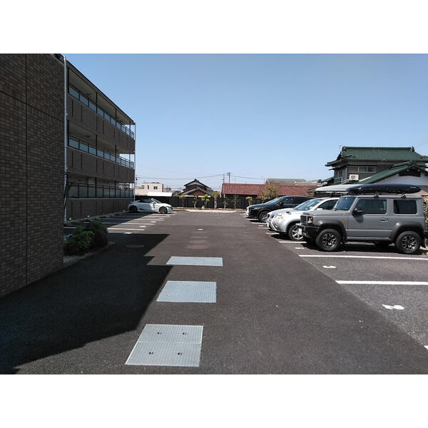 9/10 駐車場