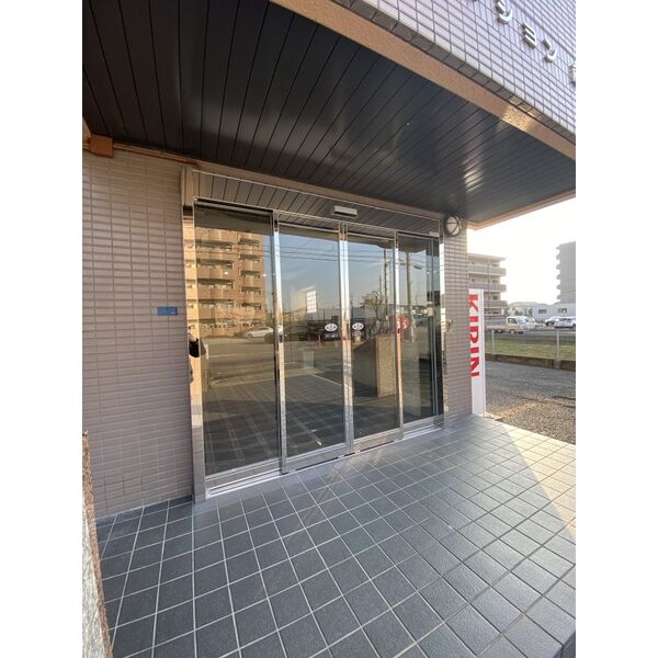 17/24 エントランス