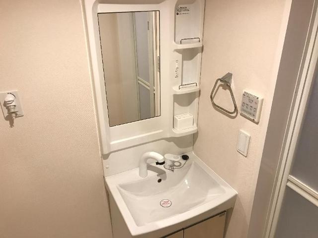13/30 洗面
