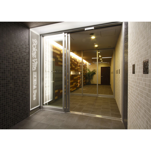 4/5 エントランス