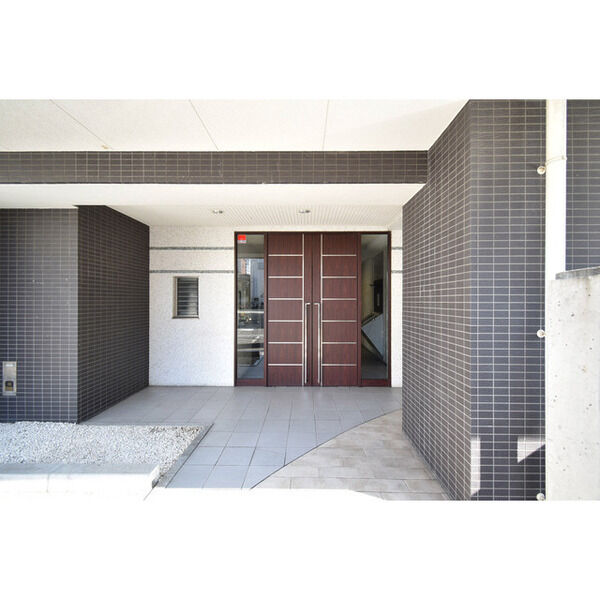 4/4 エントランス