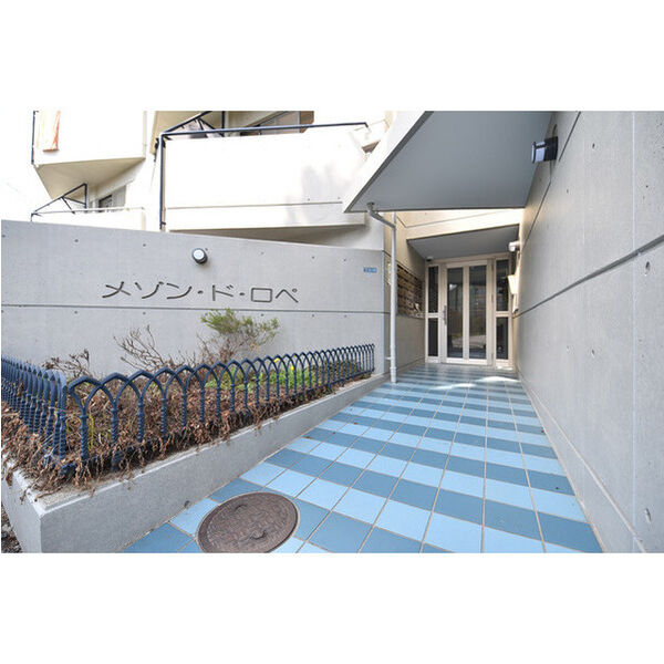 14/14 エントランス