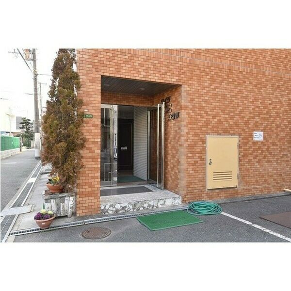 3/6 エントランス