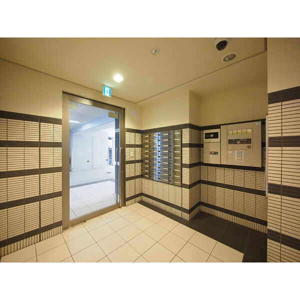 15/27 エントランス