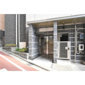 17/28 エントランス