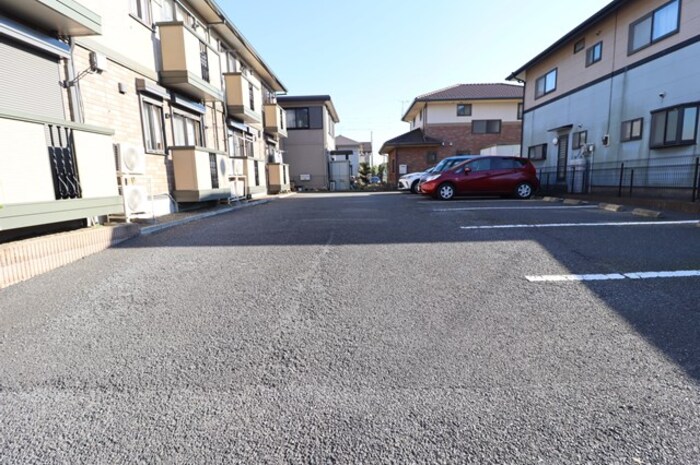 2/2 駐車場