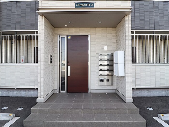 2/4 エントランス