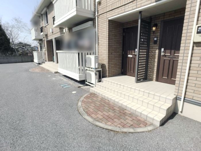 19/28 エントランス