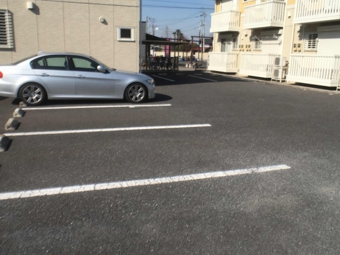 20/29 駐車場