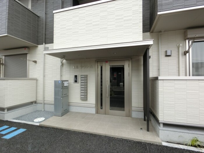 2/13 エントランス