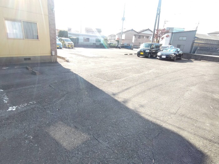 20/21 駐車場