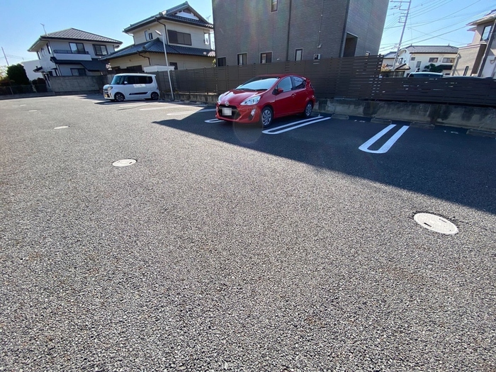 22/30 駐車場