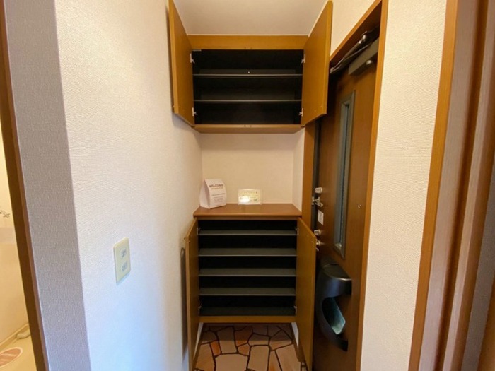 5/18 玄関