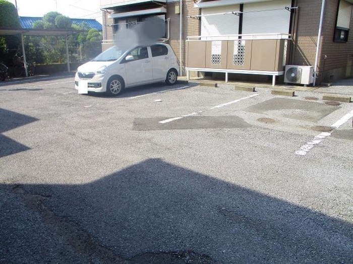 19/19 駐車場