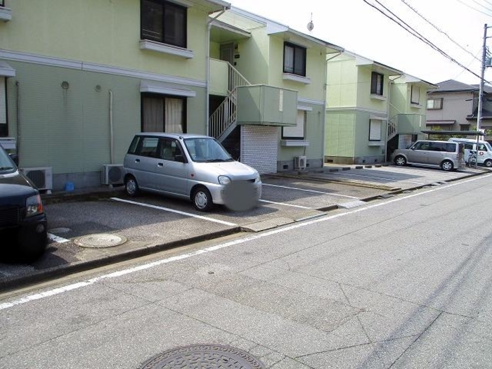 2/2 駐車場