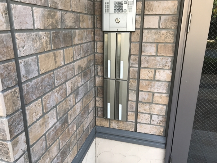 2/2 エントランス