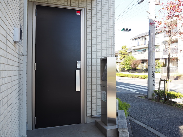 17/17 エントランス