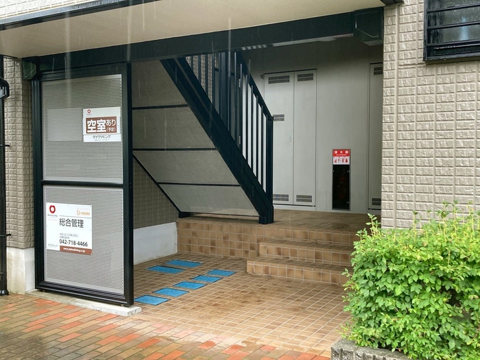 17/28 エントランス