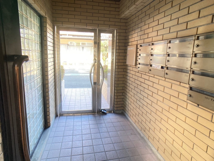 18/18 エントランス