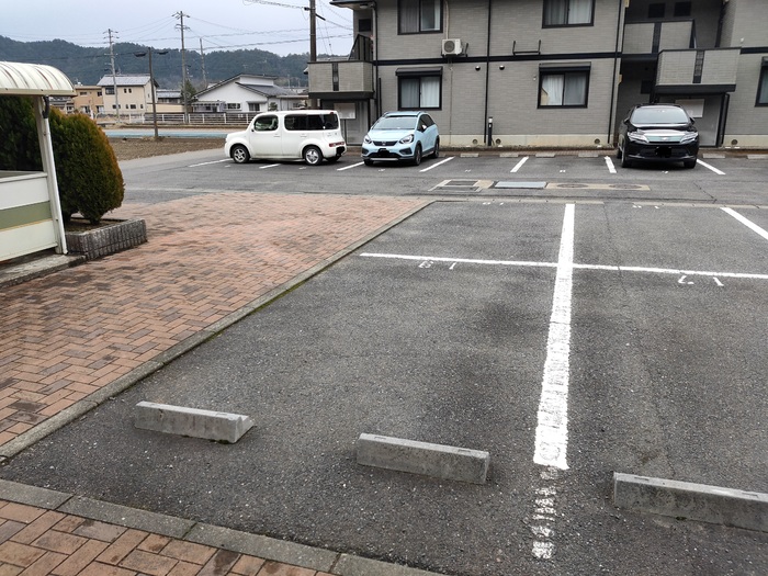 17/18 駐車場