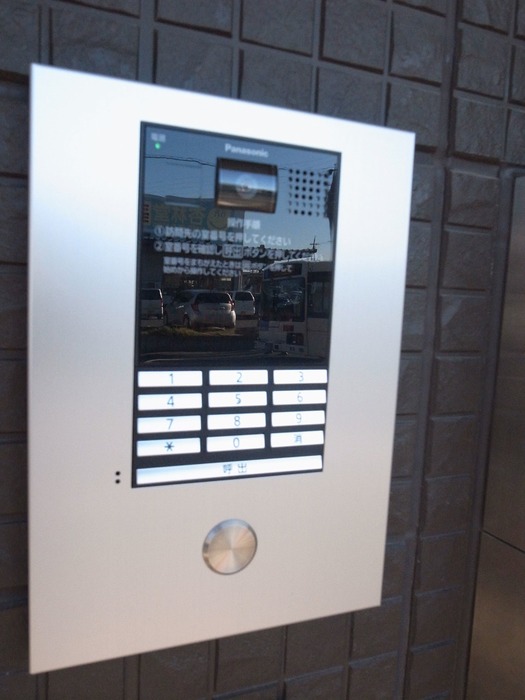 15/17 エントランス