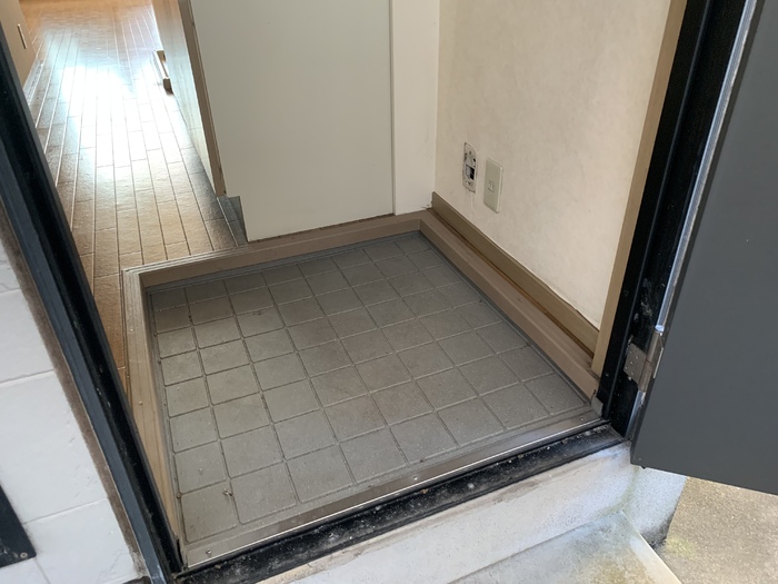 5/12 玄関