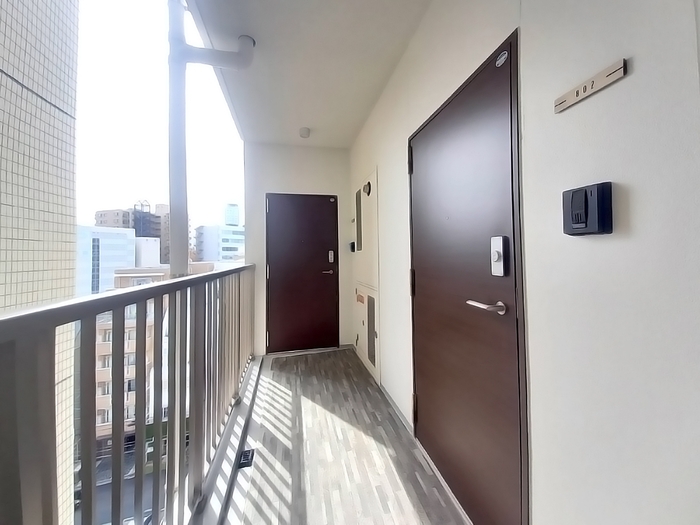 17/21 エントランス