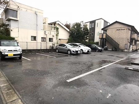 17/26 駐車場