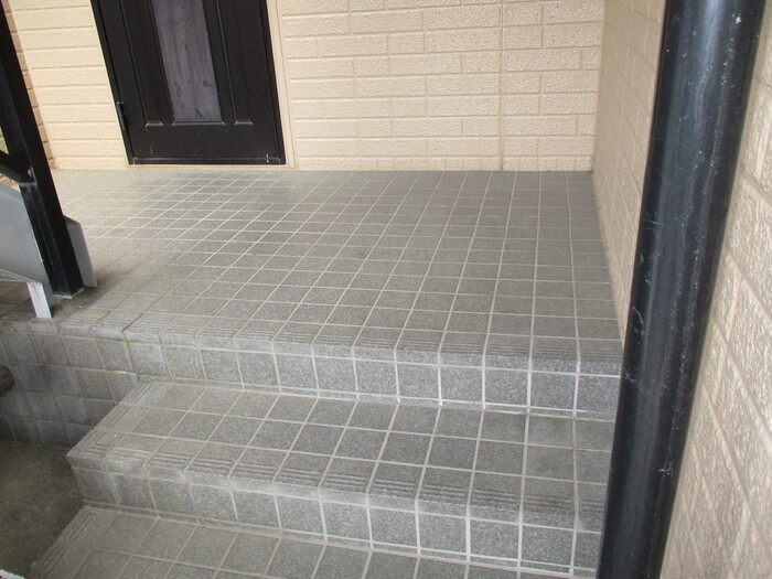 2/4 エントランス