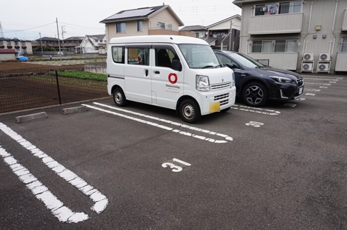 19/22 駐車場