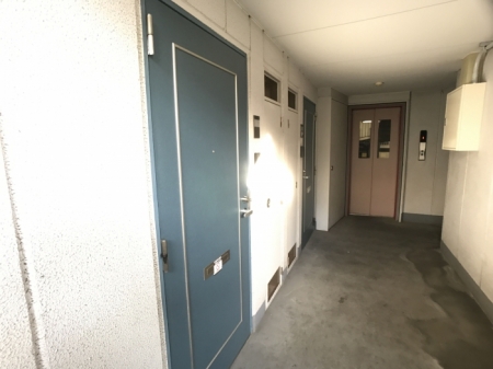 15/27 エントランス