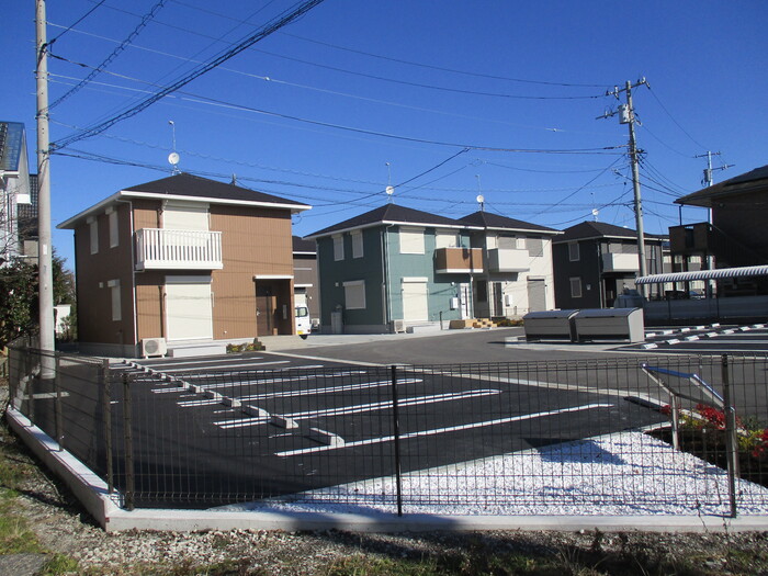 2/2 駐車場