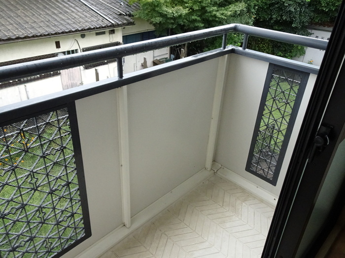 13/18 バルコニー