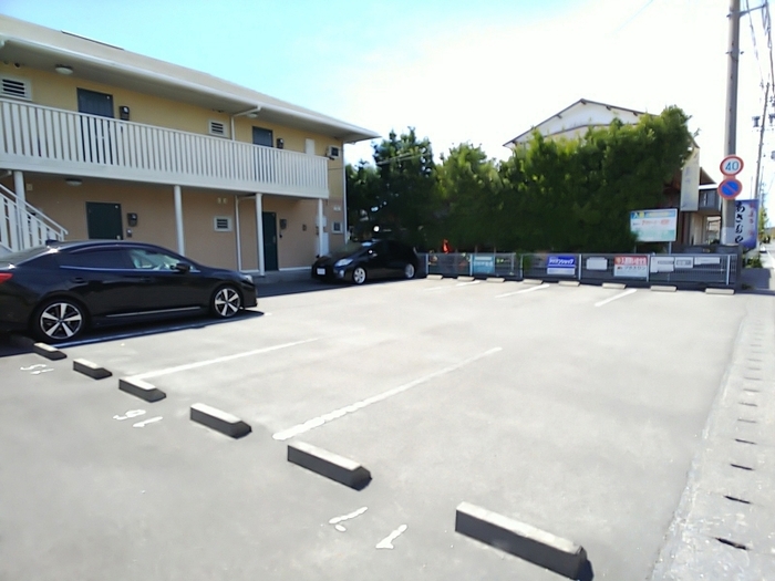 19/23 駐車場