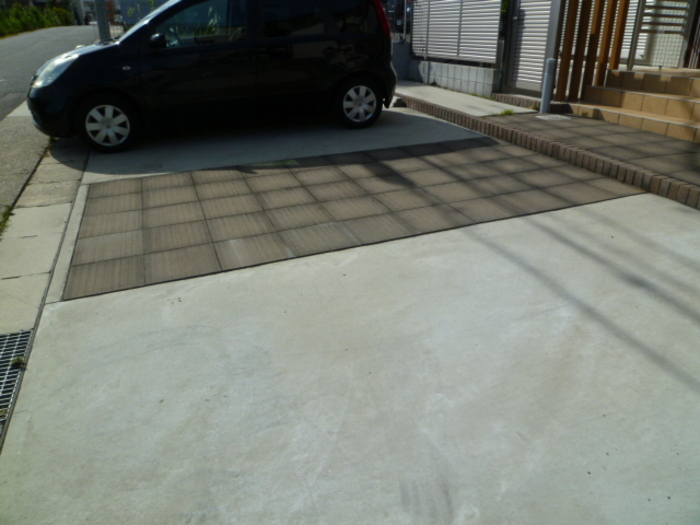 17/17 駐車場