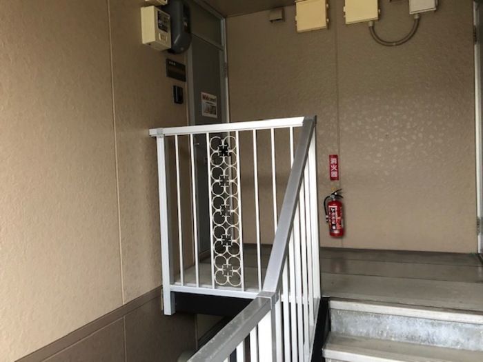 2/4 エントランス