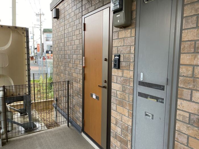 18/20 エントランス