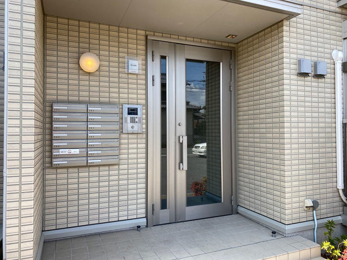 2/4 エントランス