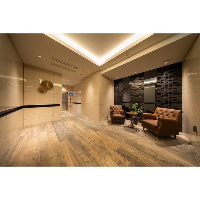 22/30 エントランス