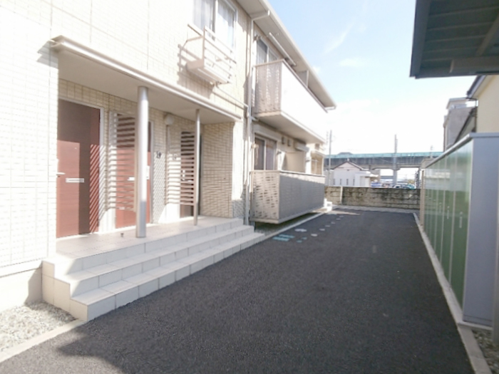19/20 エントランス