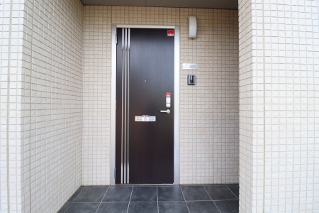 18/20 エントランス