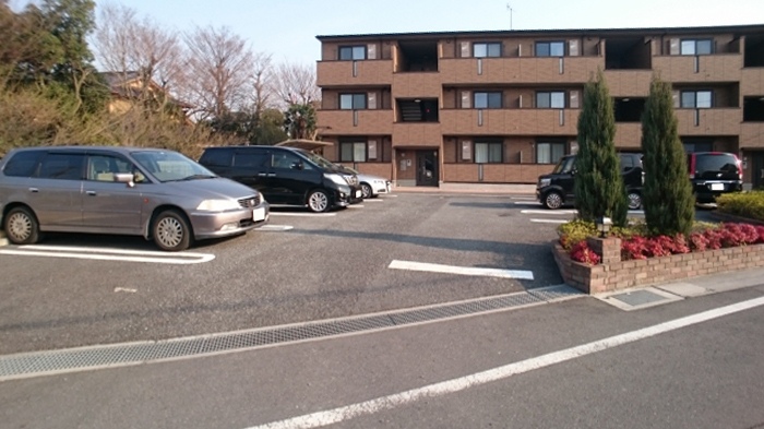 17/27 駐車場