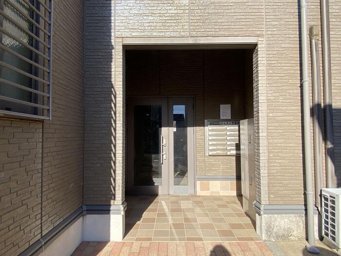 19/20 エントランス