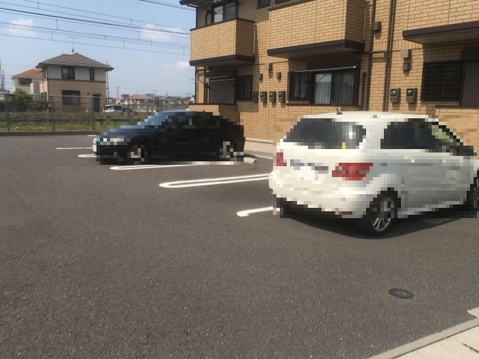 20/20 駐車場
