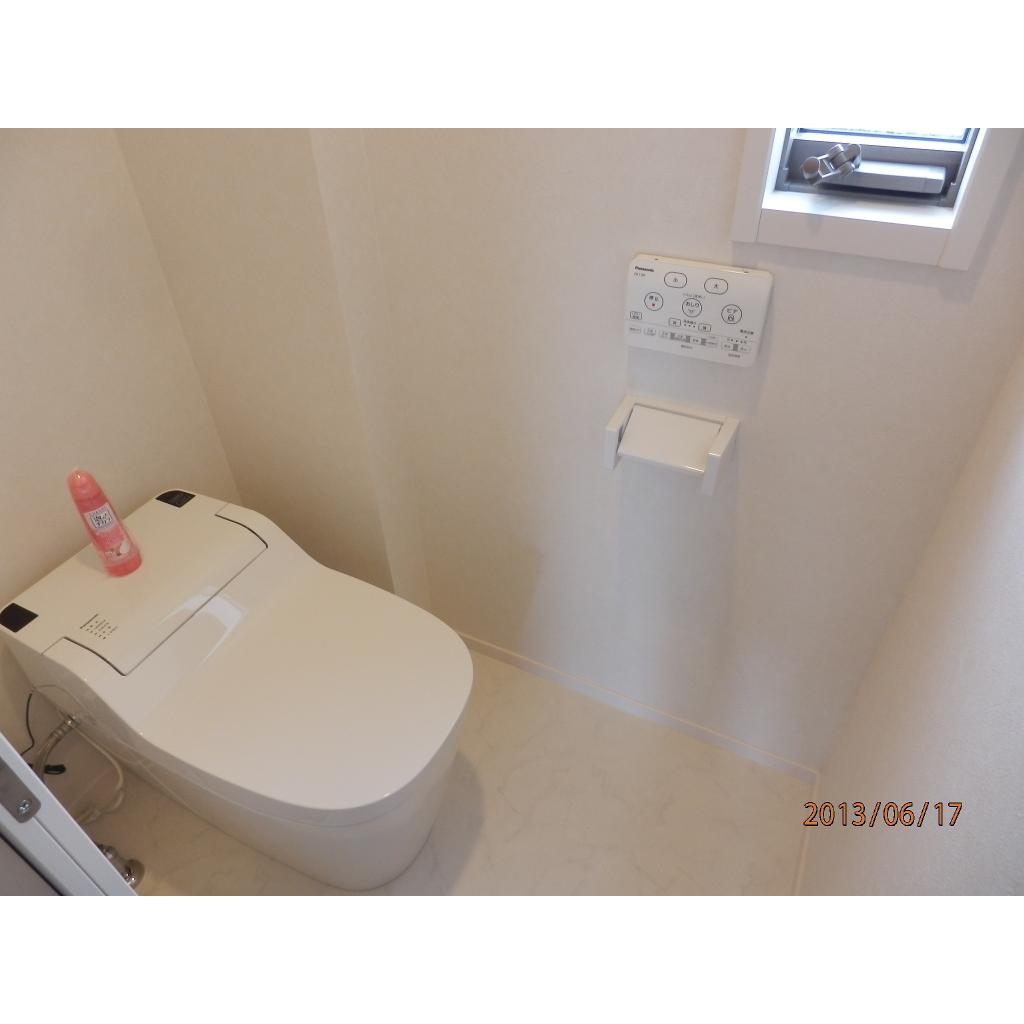 6/8 トイレ