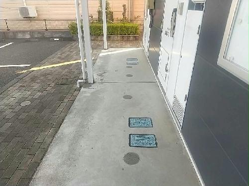 13/23 エントランス