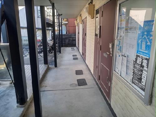 14/14 エントランス